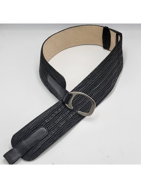 Black Embossed Leather Belt With Silver-Tone Horseshoe Buckle Adjustable Design
